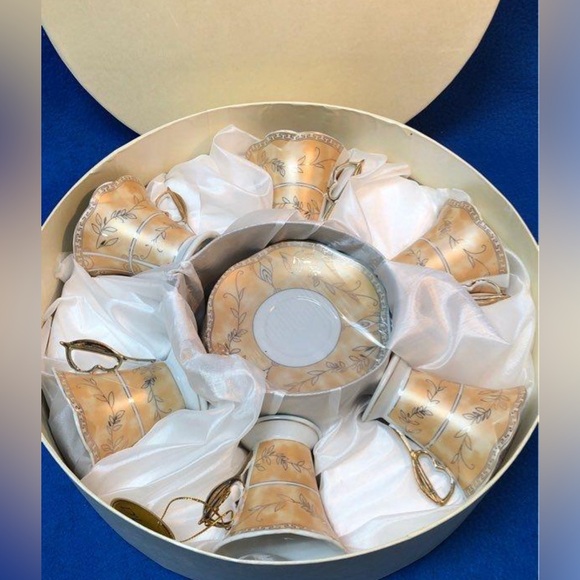 NIB D'Lusso Gold Design 12-Piece Home Collection Demitasse Espresso Set. NEW - Picture 1 of 11